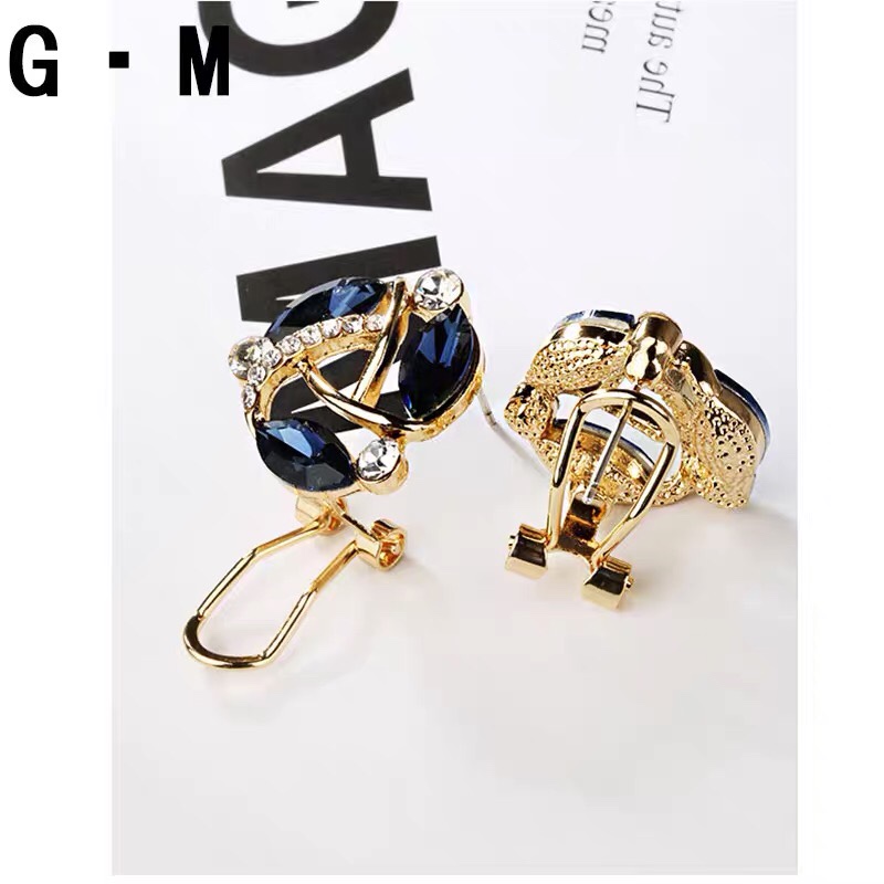 Blue crystal earrings 2019 new fashion network red foreign style simple light luxury hollow earrings senior thumbnail