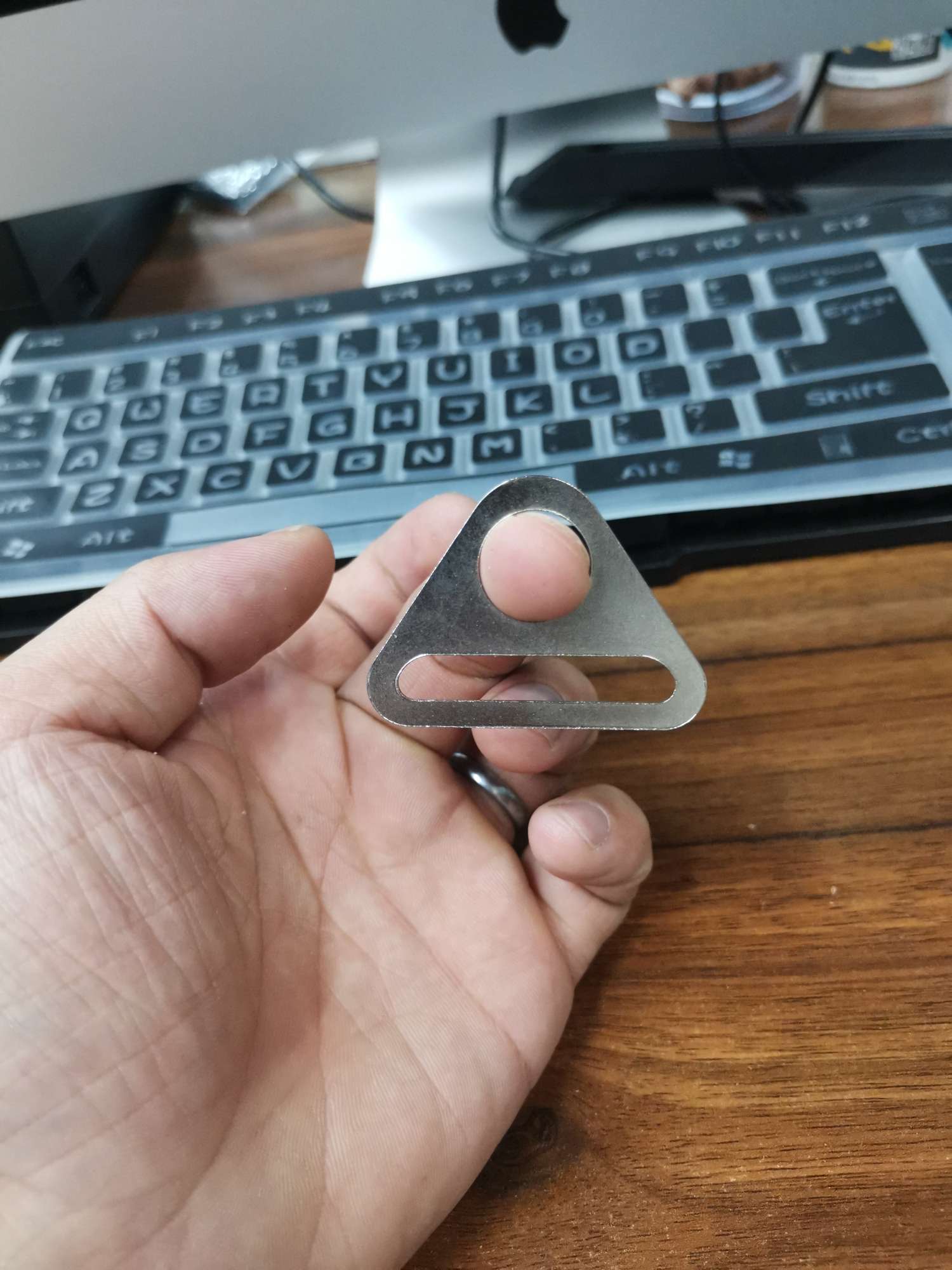 Factory direct sales of all kinds of triangular plates, alloys, iron, stainless steel, complete sizes, low prices. Welcome to place your order. Item Picture