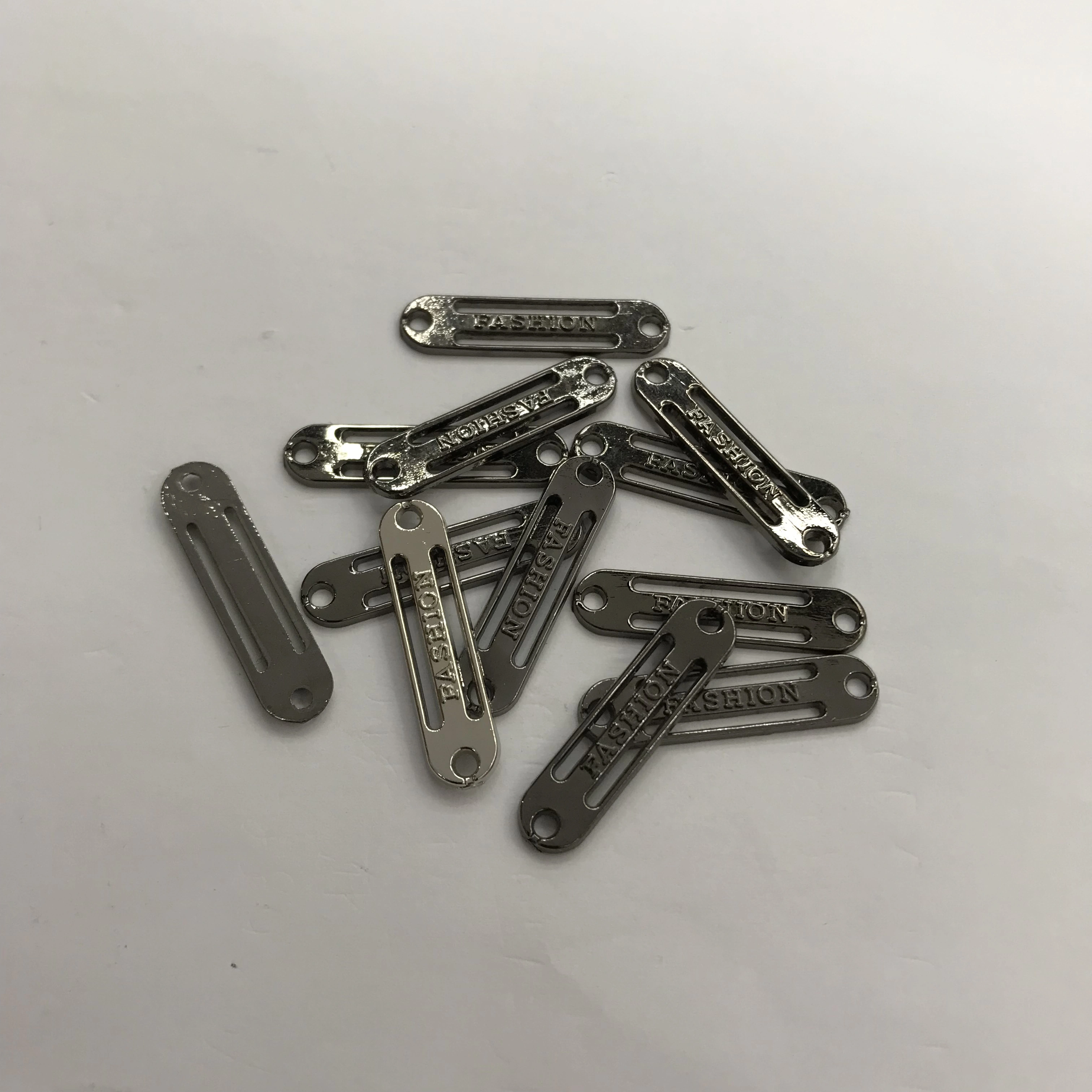 Alloy classic, trendy and fashionable decorative label detail image 4