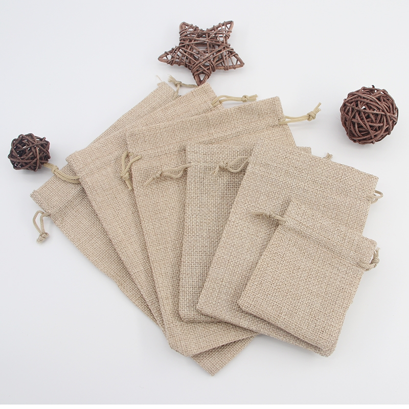 厂家直销:专业生产各种礼品袋，饰品袋，珍珠纱袋，绒布袋，棉布袋，麻布袋，眼镜袋等，可以来样定制。.hp21021