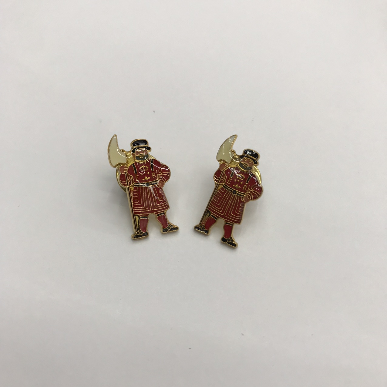 卡通图案人物英伦风格饰品装饰设计