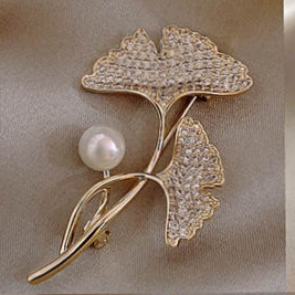 Brooch 2002