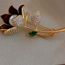 Brooch 1998