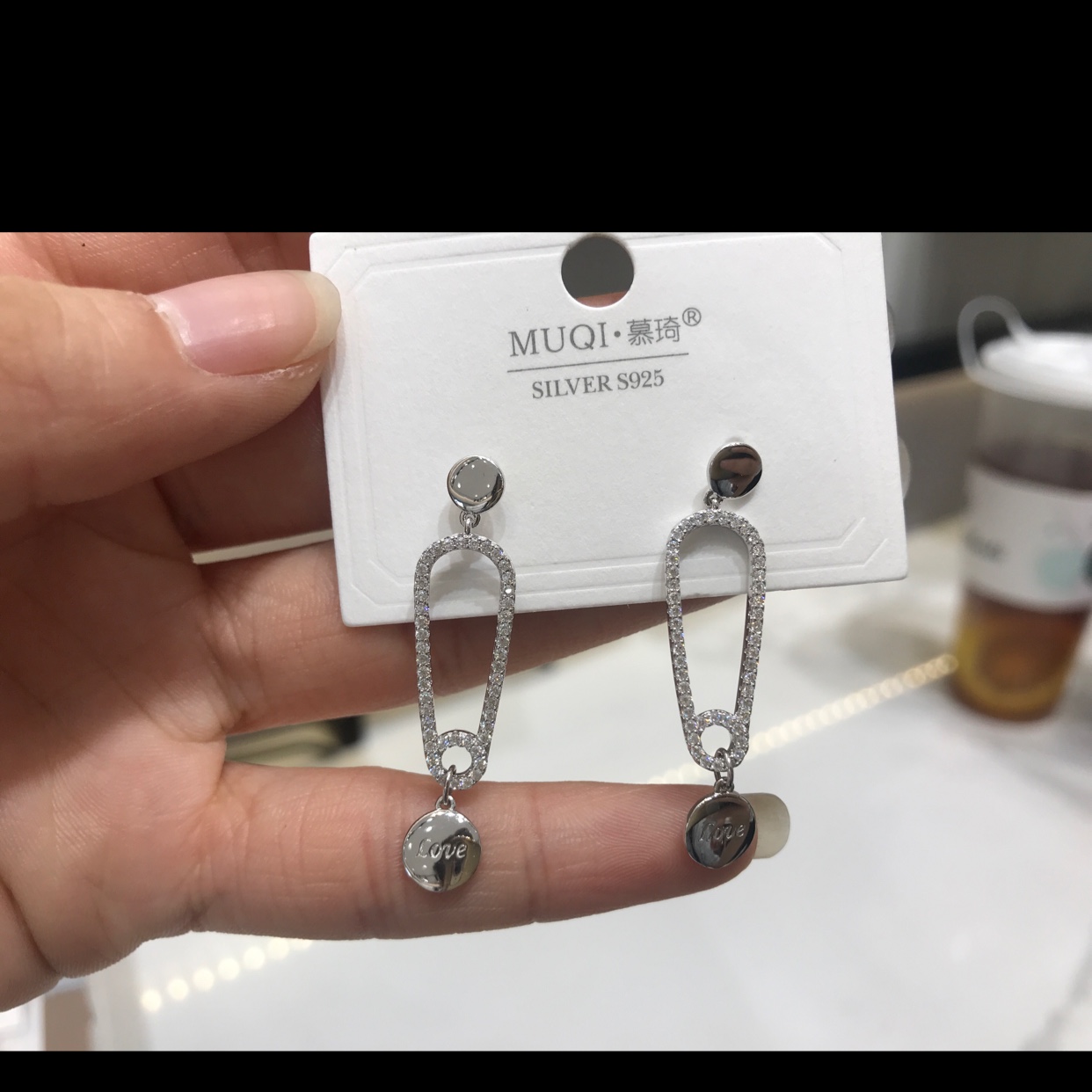 Earrings Item Picture