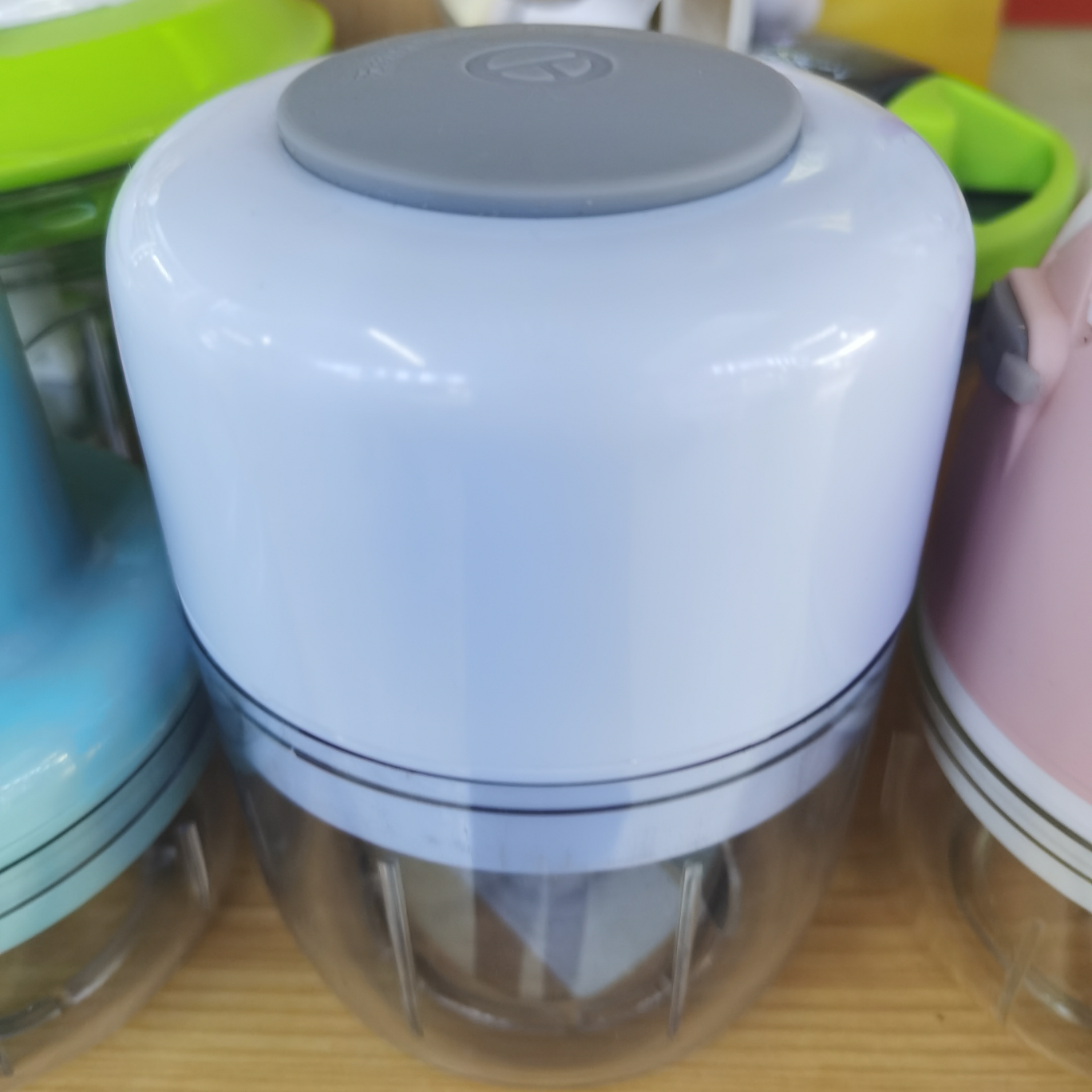 Electric garlic mixer and minced garlic grinder are sold directly by the manufacturer with quality guaranteed