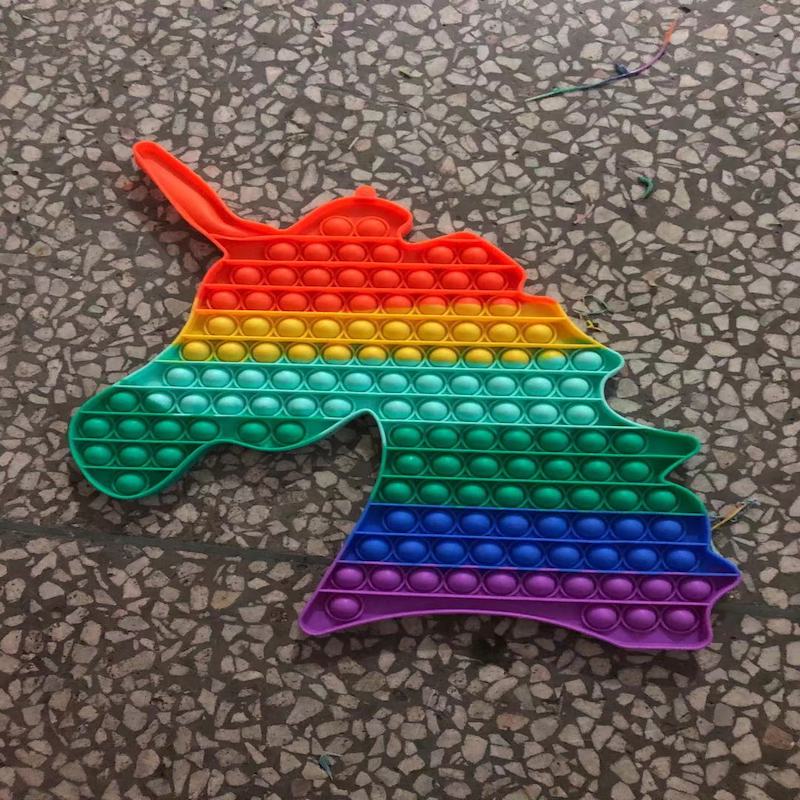 CY-94硅胶灭鼠流行玩具热销爆款玩具！