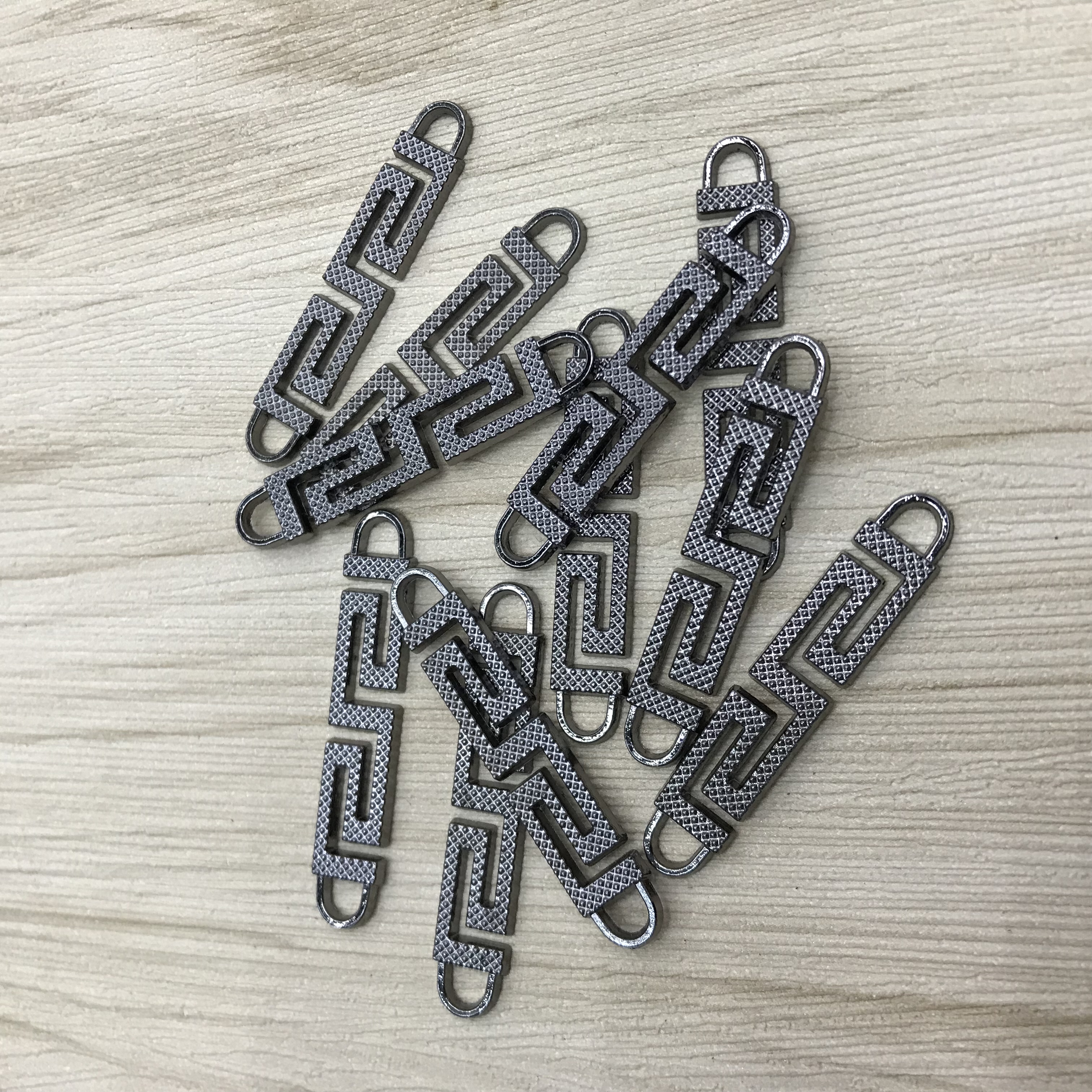Alloy buckles for decorative accessories of clothing, bags, shoes and hats detail image 3