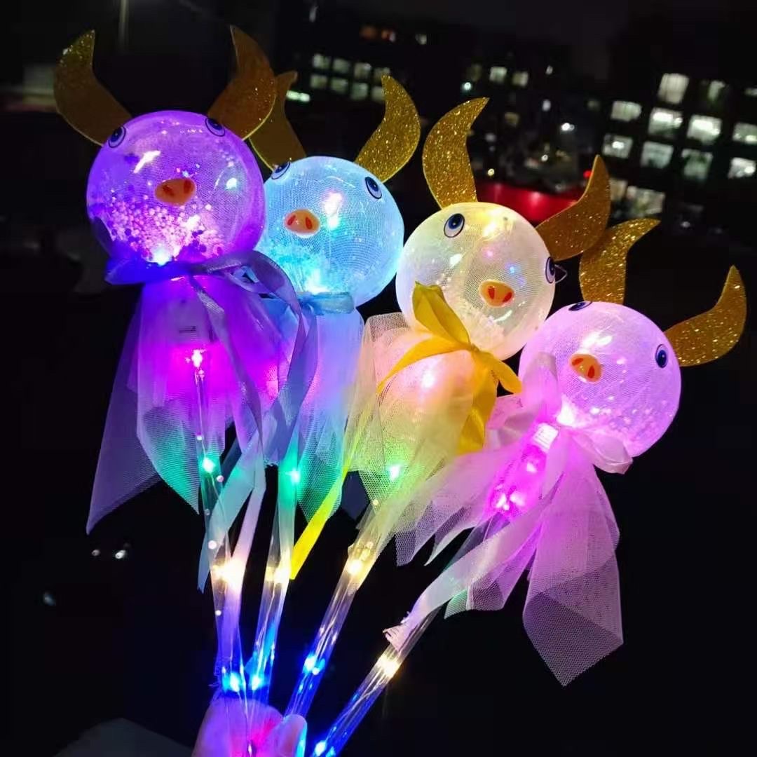 In the New Year of 2021, the Year of the Ox, Little Bull Light sticks, flash sticks, glow sticks, New Year's Eve concert, street stalls, children's luminous toys, new flash fairy sticks, flash sticks, children's luminous toys, street stalls, bounball balls, starry balls, cartoon magic Application Scenario