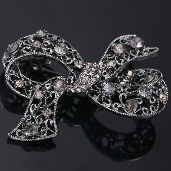 Brooch 2004