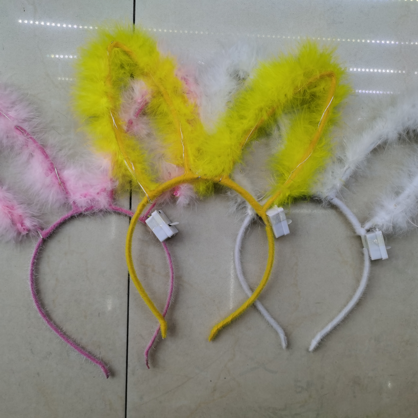 加兔耳朵头箍 发光发箍彩色毛绒兔耳朵 地摊小礼品电子NO1卖点玩具