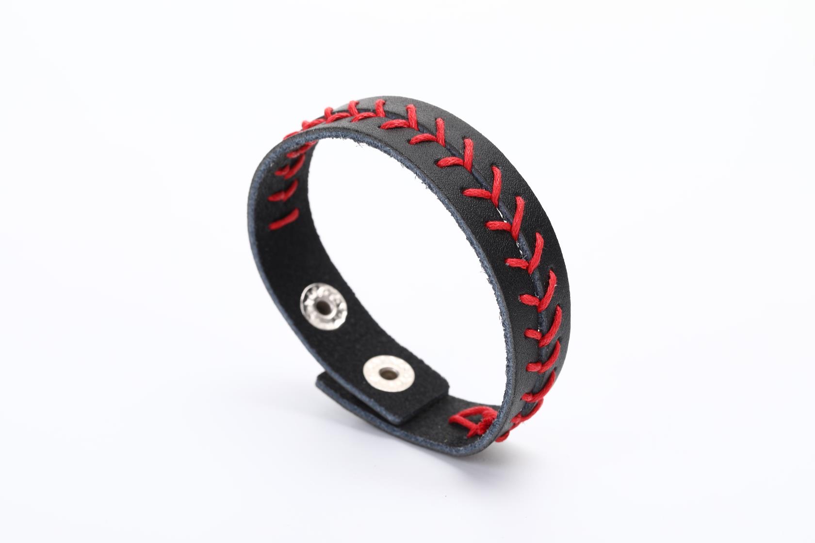 真皮棒球个性潮流时尚休闲手环详情图3