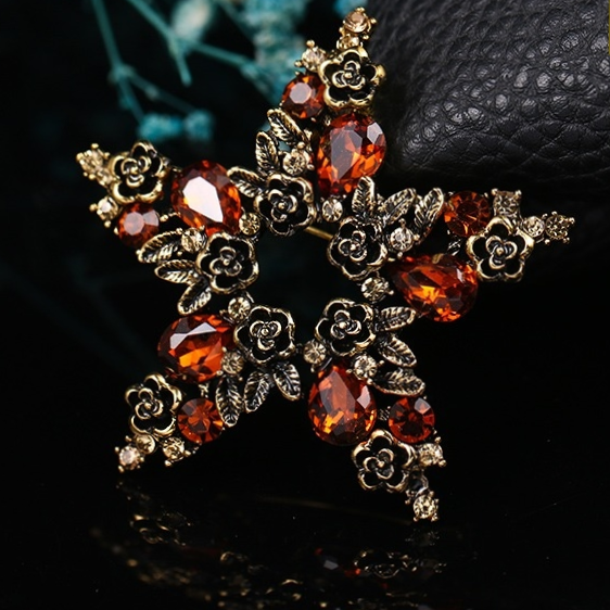 Brooch 2015