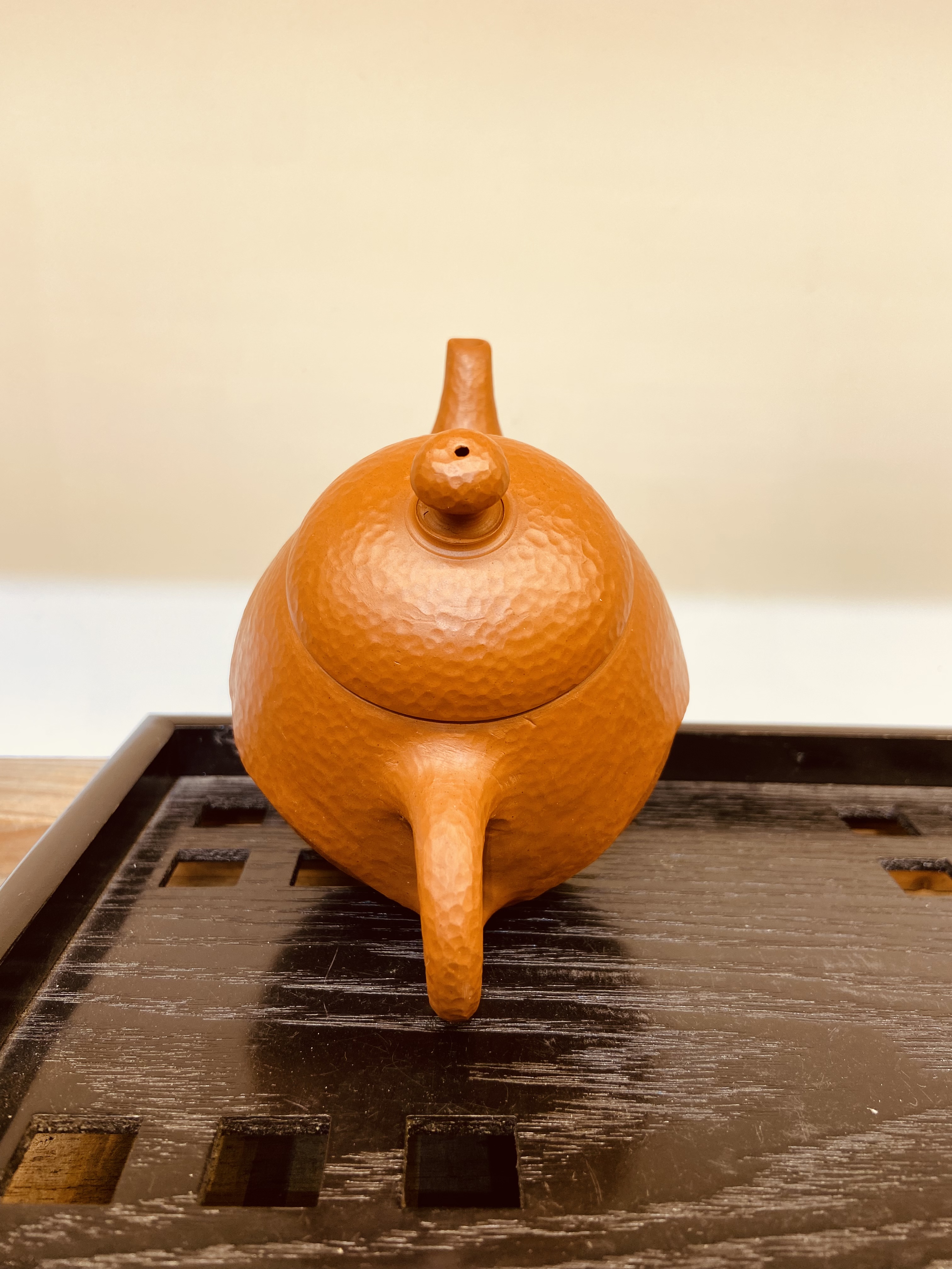 茶壶日本常滑烧  村田益规纯手工制作朱泥锤纹后手急须壶（九宫壶忘言姊妹款朱泥锤纹折叠层后手急须壶）详情6
