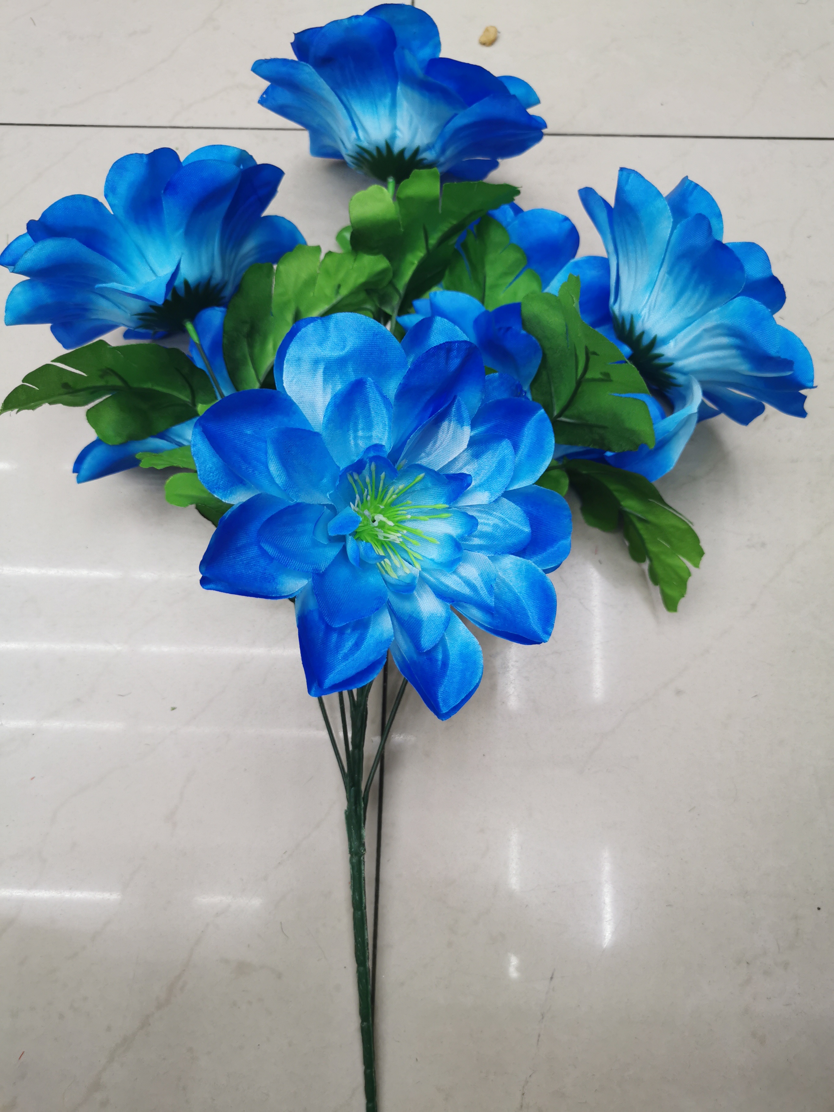 How to create a tropical landscape with 7 shining chrysanthemum artificial flowers details Picture
