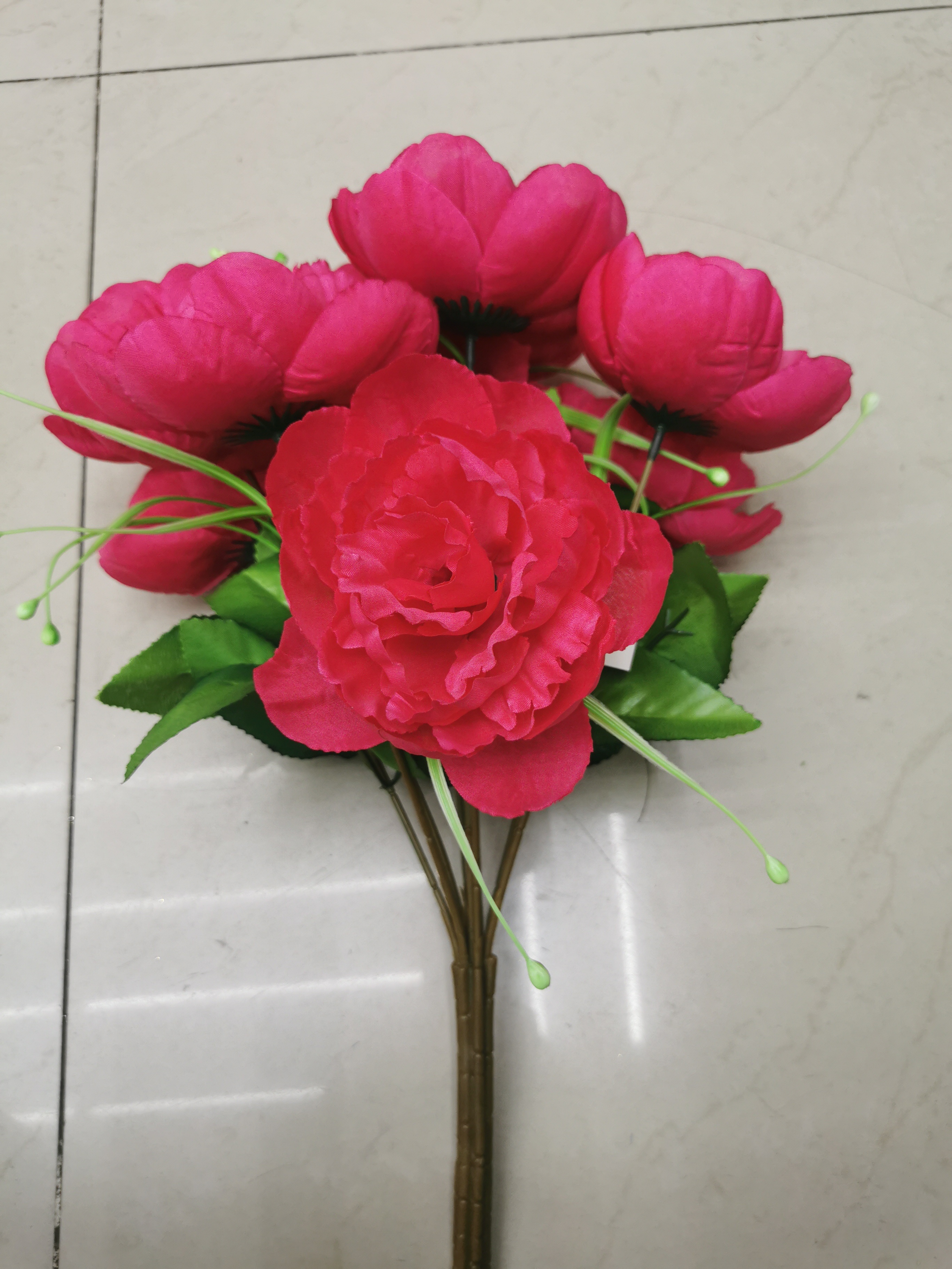 7 shining chrysanthemums, artificial flowers, v planning, v just gave a red envelope Application Scenario