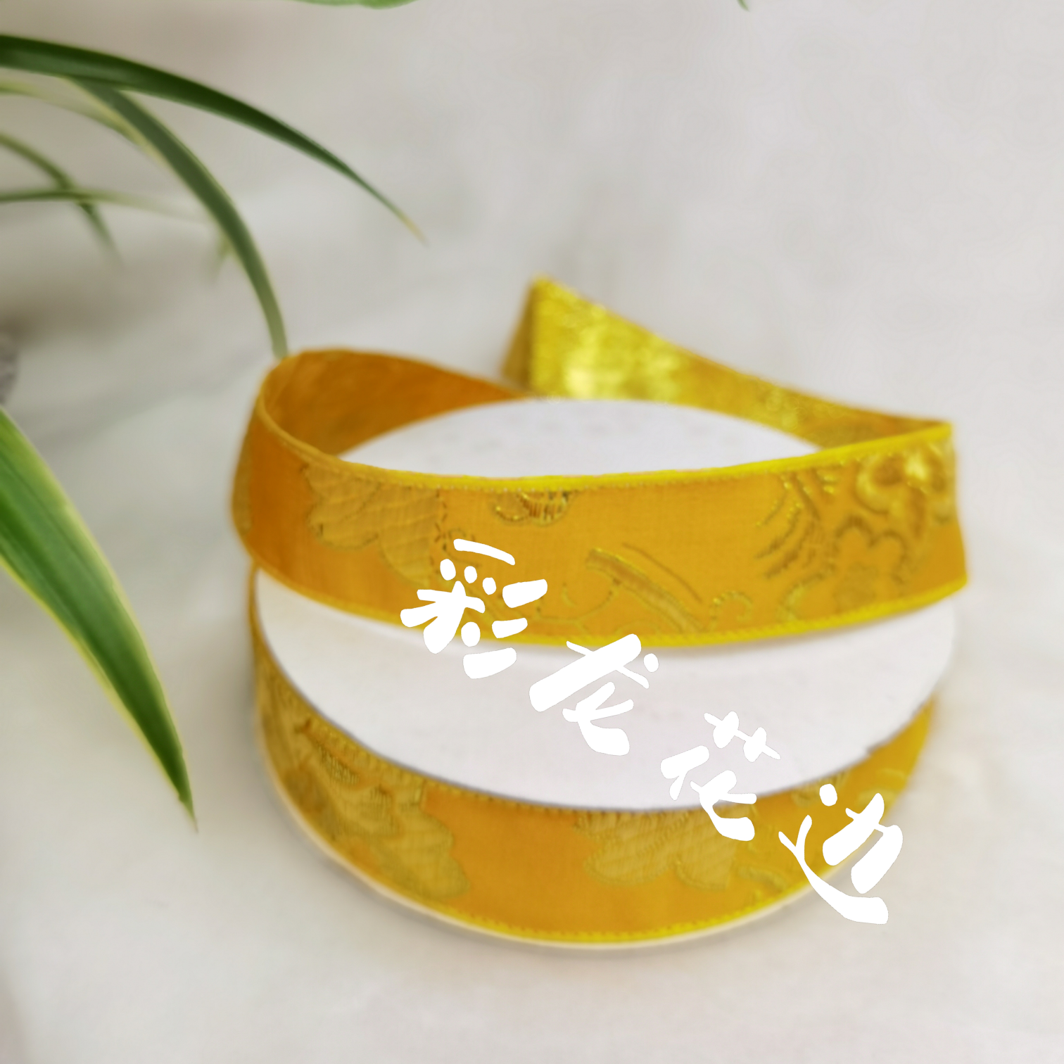 Lace, DIY, Christmas, clothing, accessories, crafts, paper, cards, hats and so on all kinds of factory products can be matched with 6z