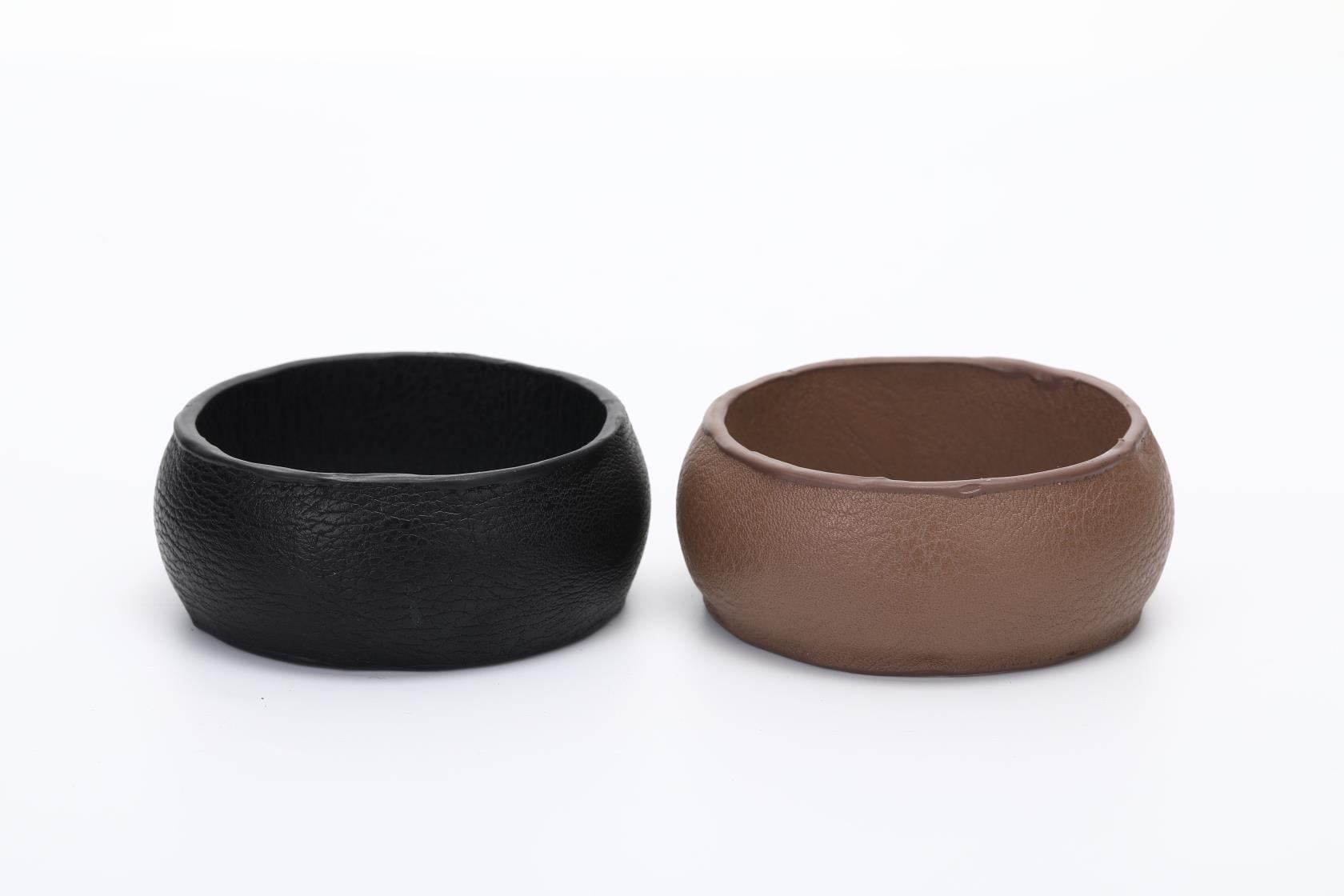 时尚潮流休闲宽皮质手环详情图1