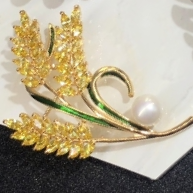 Brooch 2010