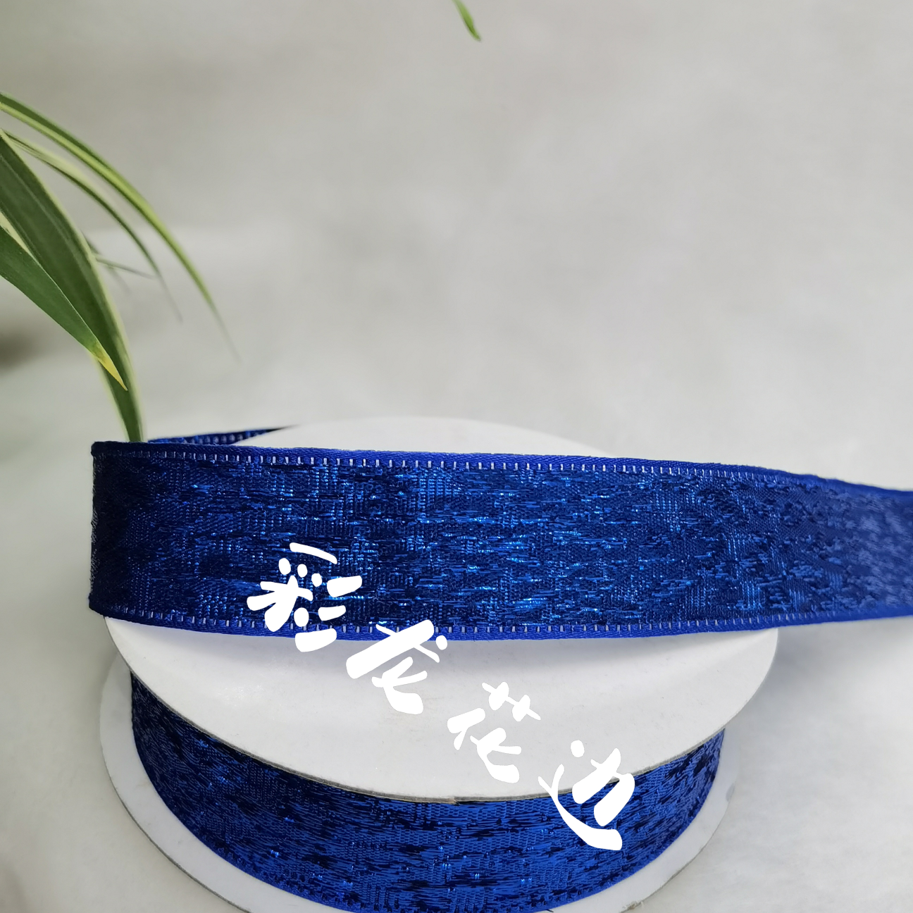 Lace, DIY production, Christmas, clothing, jewelry, crafts, paper, cards, hats and other factory products can be matched with 6t