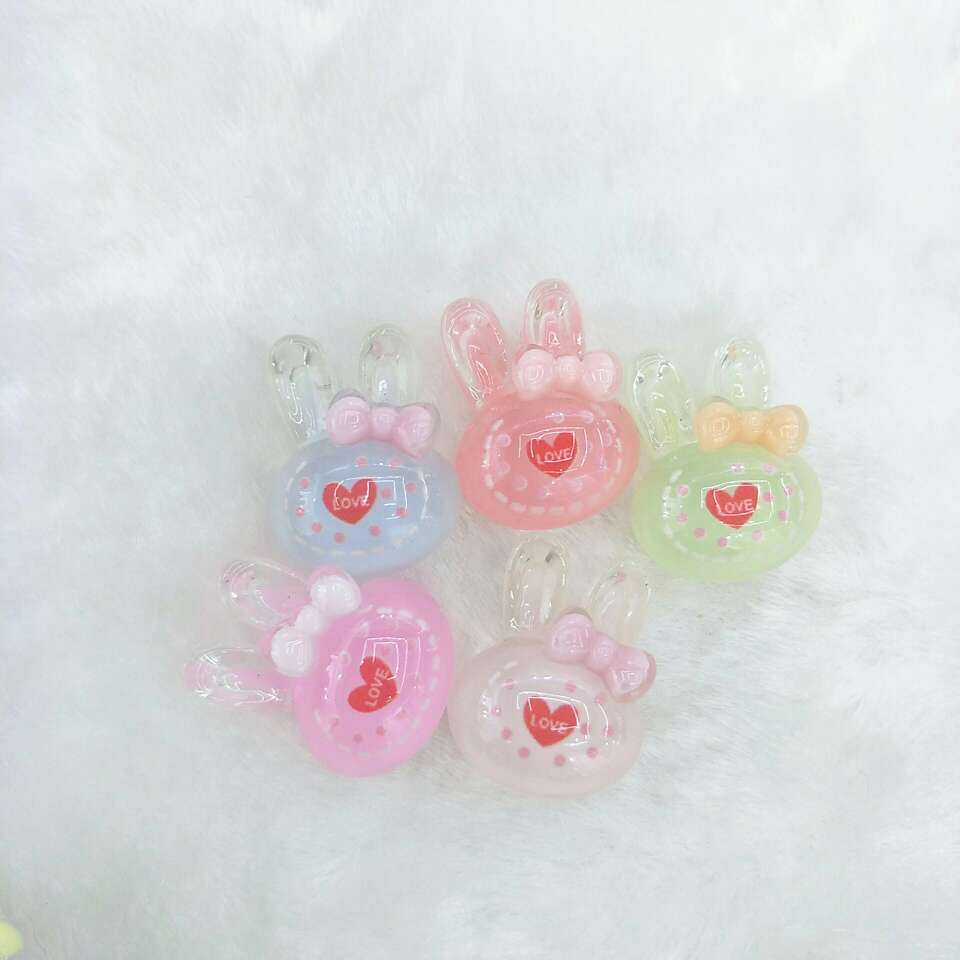 Butterfly Bud epoxy resin AB glue jewelry accessories are suitable for rubber bands, hairpins, phone cases, nail art, crocs, headbands, bracelets and other jewelry accessories Application Scenario