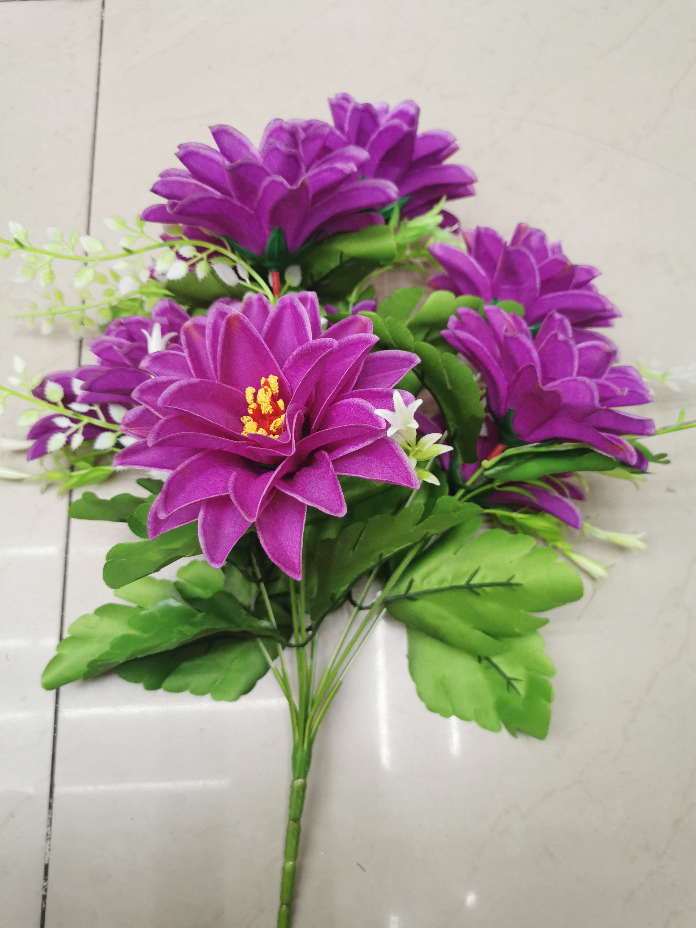 Fox, a third party, will send the 7-head peony artificial flowers and other artificial flowers as soon as possible Application Scenario
