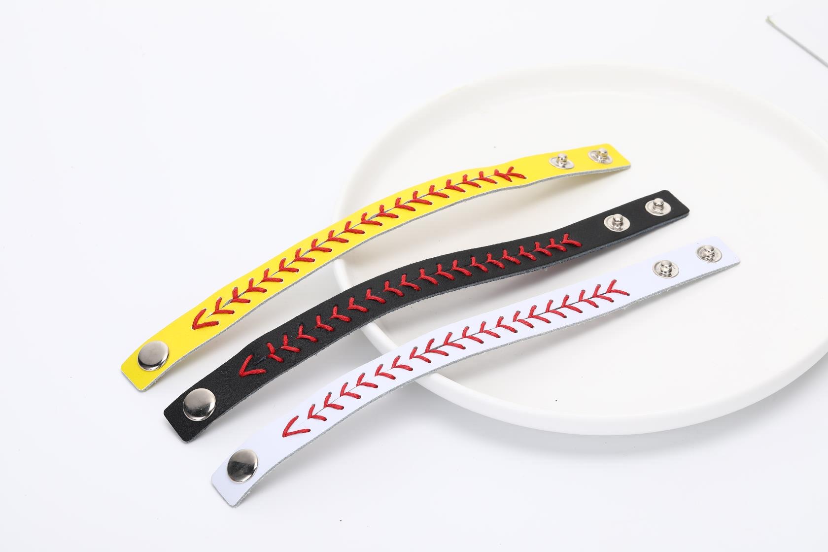 真皮棒球个性潮流时尚休闲手环产品图