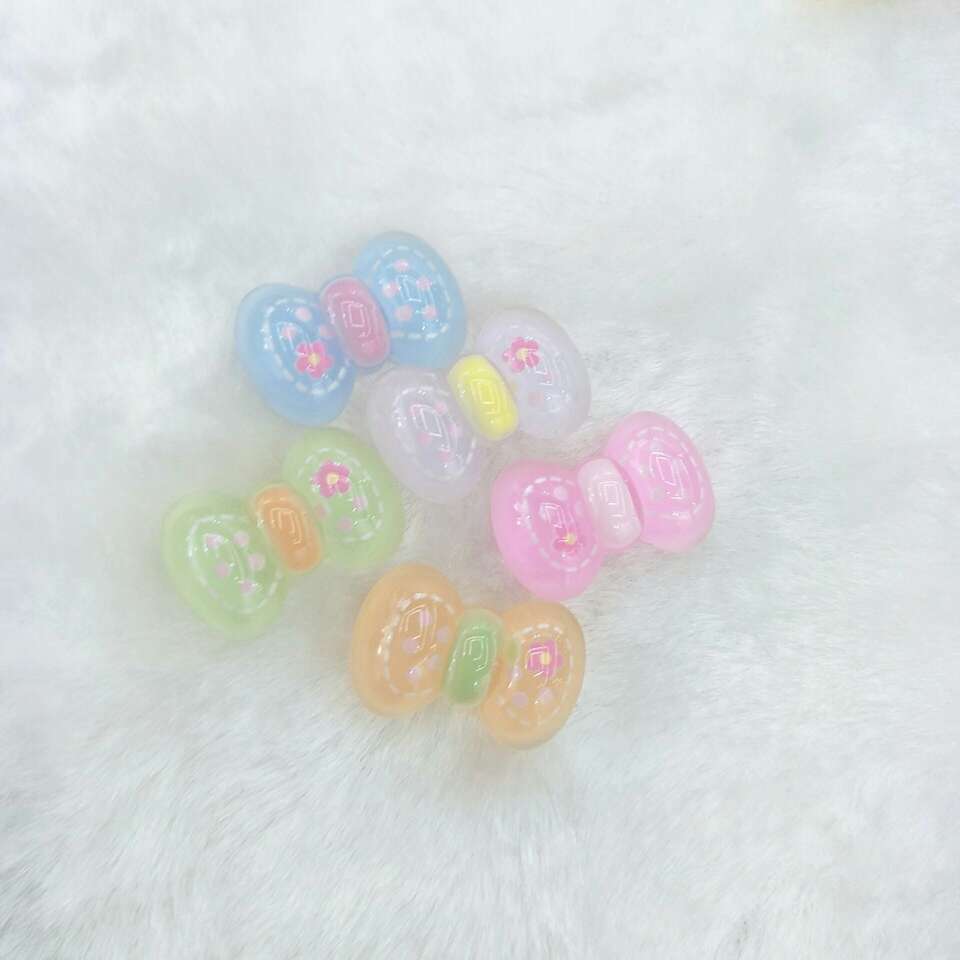 Butterfly Bud epoxy resin AB glue jewelry accessories are suitable for rubber bands, hairpins, phone cases, nail art, crocs, headbands, bracelets and other jewelry accessories Specification image