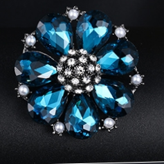 Brooch 1937