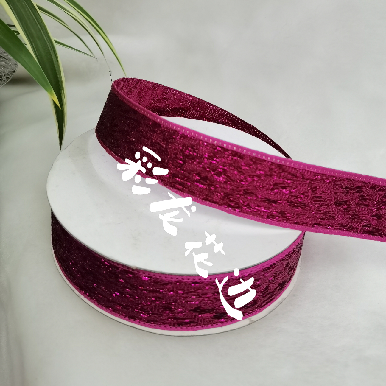 Lace, DIY production, Christmas, clothing, jewelry, crafts, paper, cards, hats and other factory products can be matched with 6u