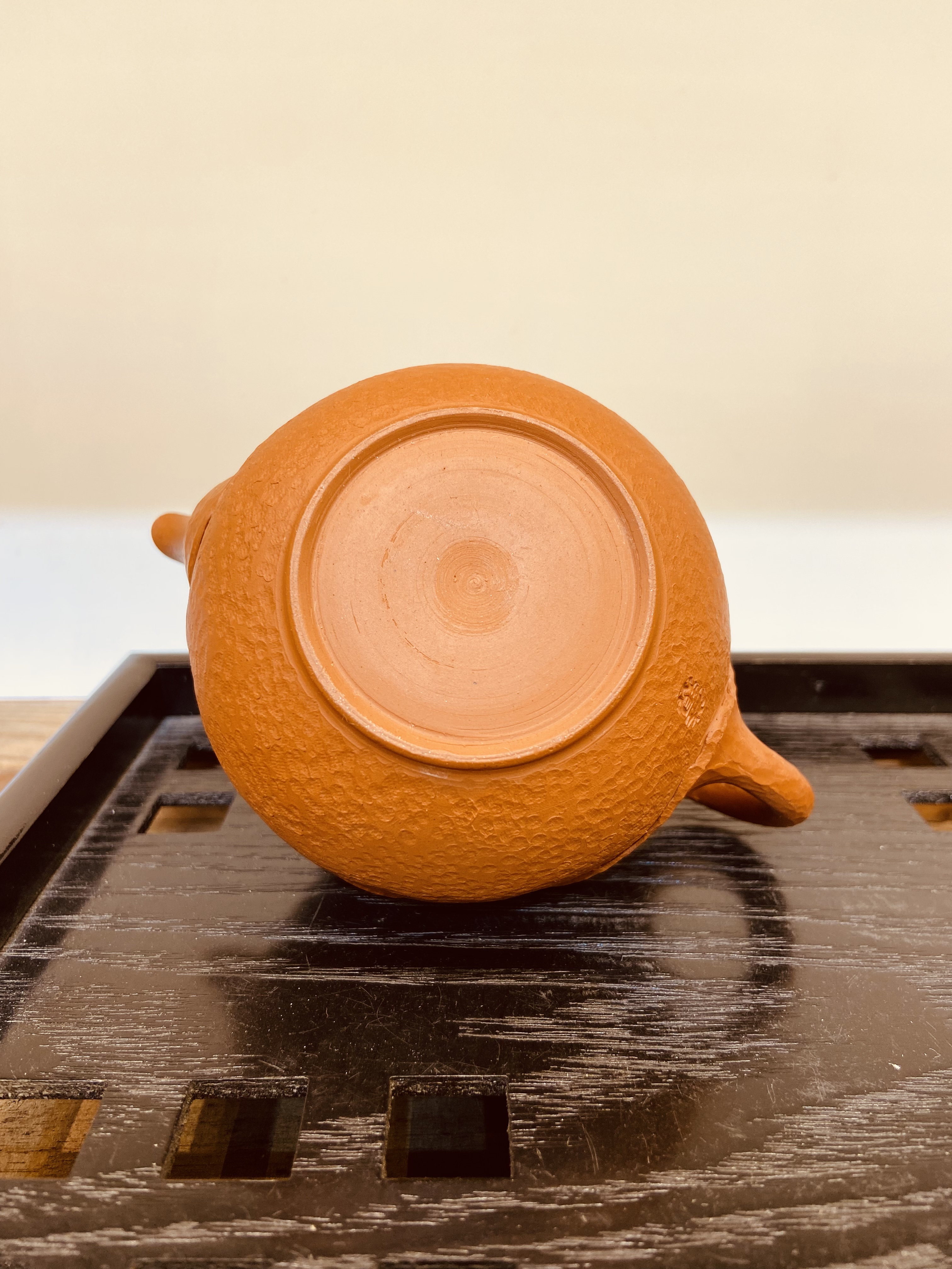 茶壶日本常滑烧  村田益规纯手工制作朱泥锤纹后手急须壶（九宫壶忘言姊妹款朱泥锤纹折叠层后手急须壶）详情8