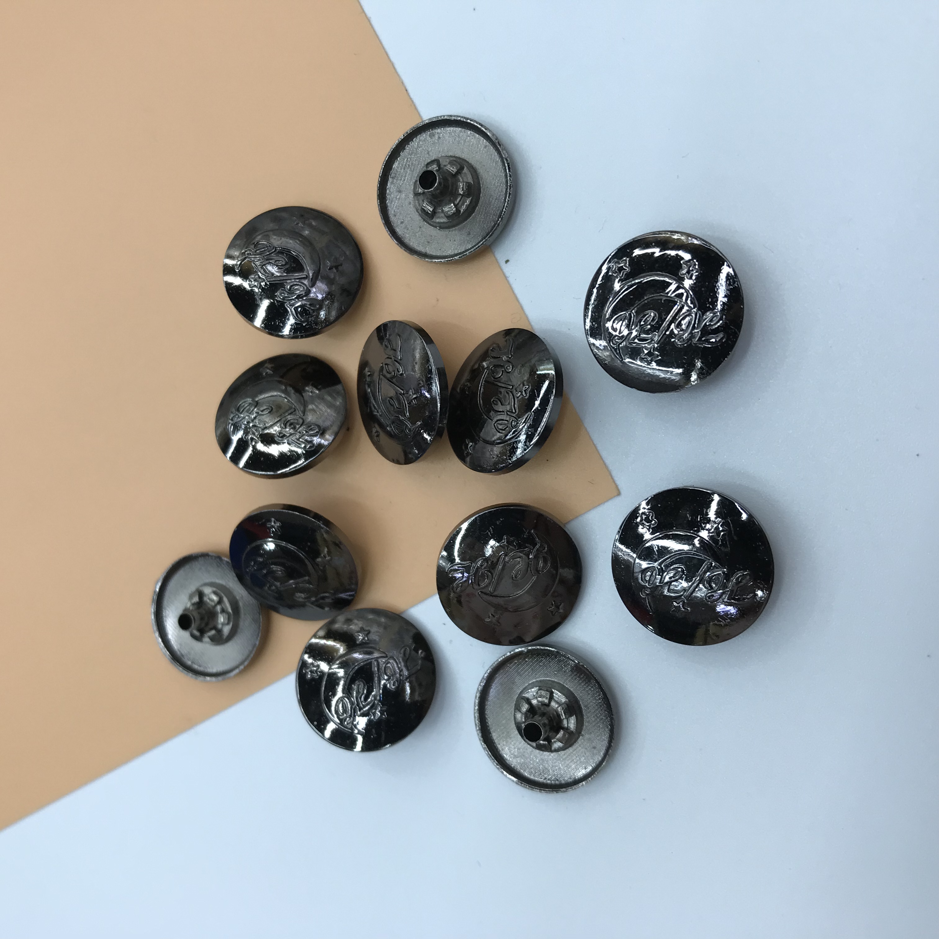 Button design for clothing accessories, overcoats and jackets details Picture