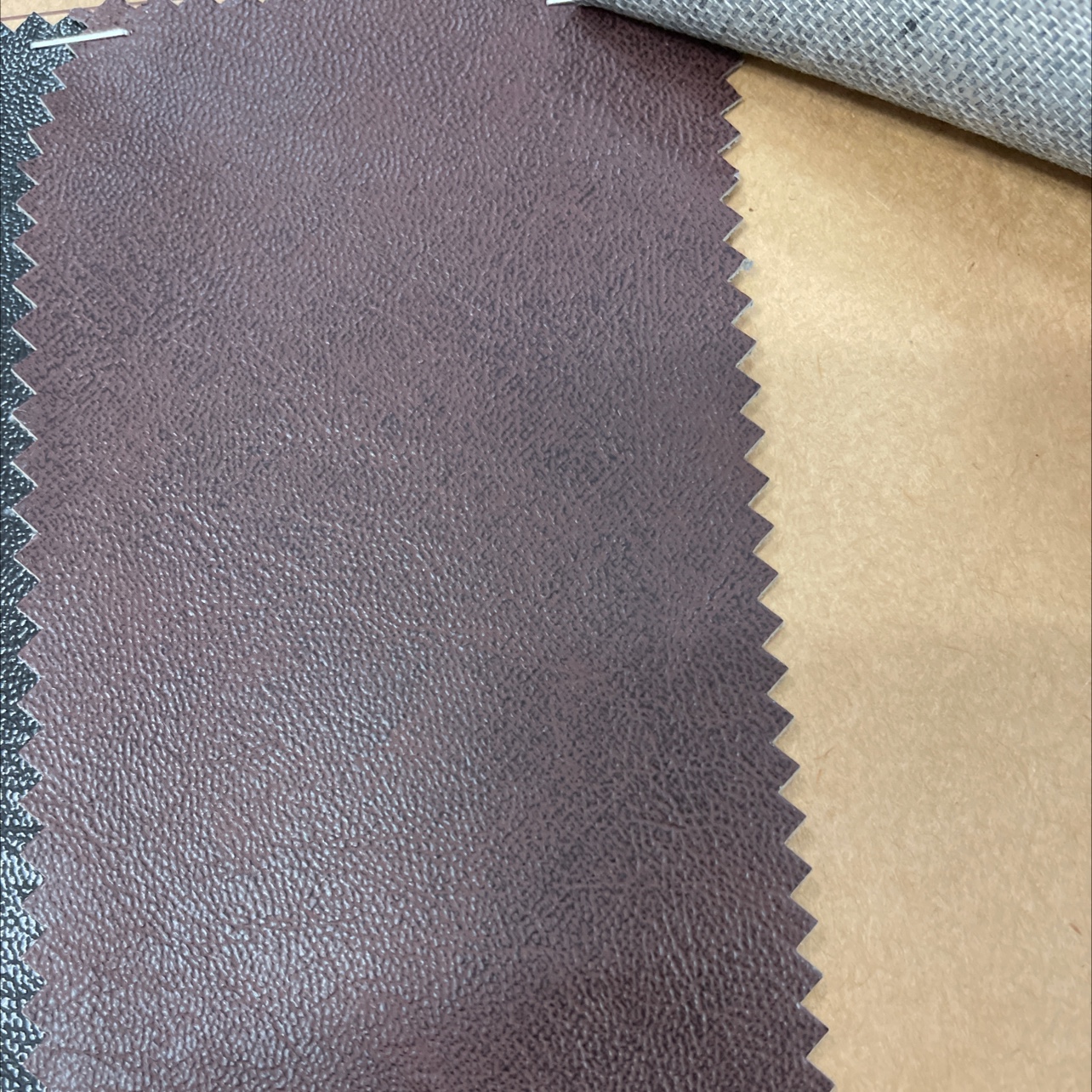 Manufacturer anti - cowhide T21-2 embodiments a large number of spot high school low - grade luggage sofa belt fabric thumbnail
