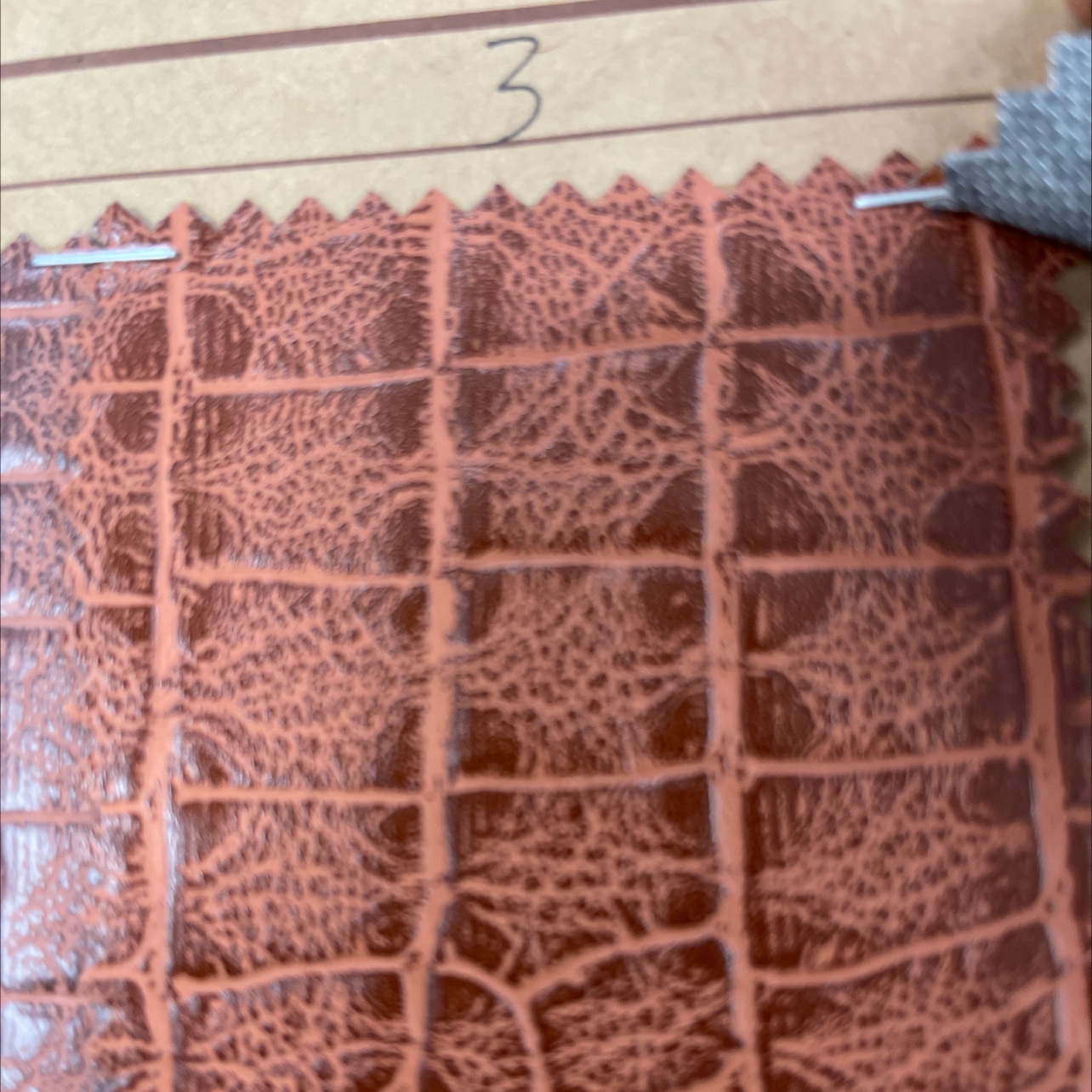 厂家防牛皮T19-4压花大量现货高中低档箱包沙发皮带面料直销人造革 其他皮革