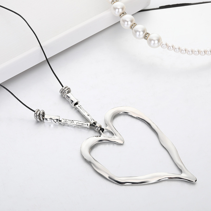 时尚休闲潮流十字架桃心合金皮项链细节图