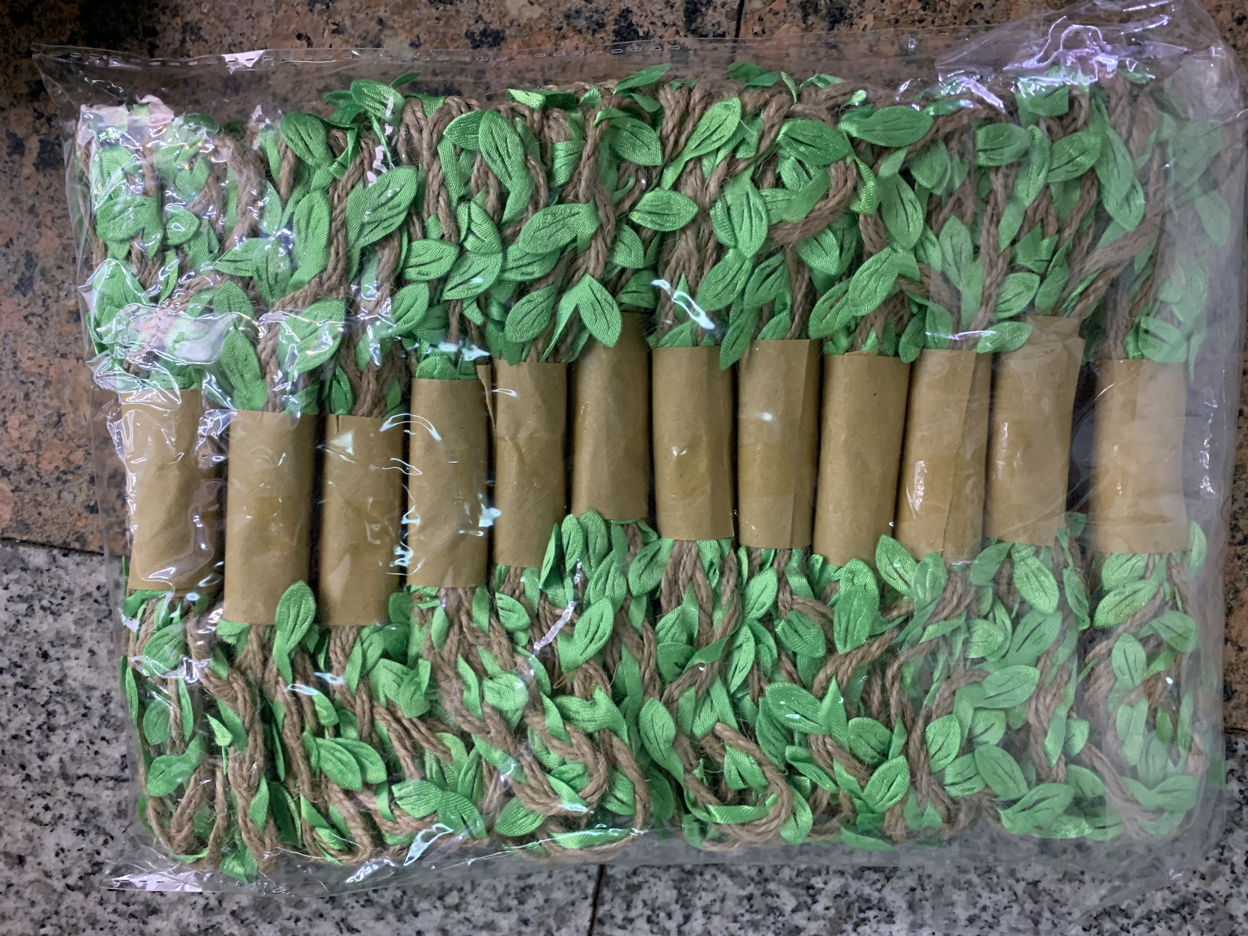Натуральные материалы, красная паутина, искусственные цветы, декоративные травяной лентой, цветной листву details Picture