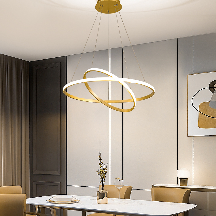 Modern and simple trendy lighting fixtures: The main light in the living room, the large light in the dining room, the grand three-ring dining table, the dining room, and the bedroom chandeliers are all golden