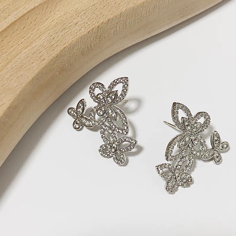 French fashion all match temperament size only design sense butterfly earrings stud earrings
