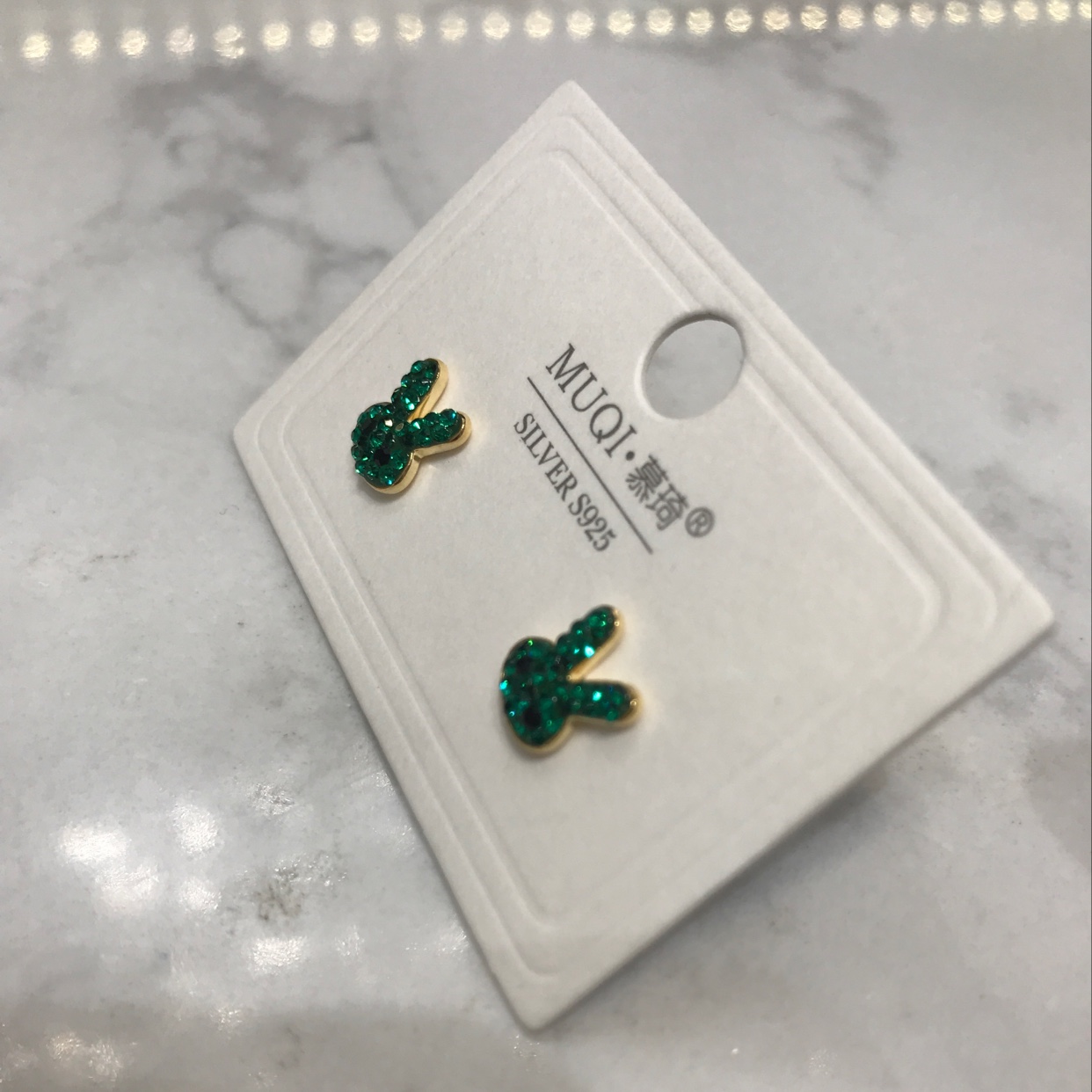 Colored diamond rabbit 🐰 details Picture