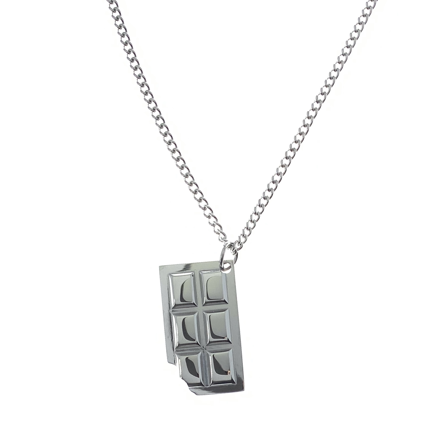Fashion necklace Female Summer Casual Niche 2021 new on the new color Hip Hop punk T-shirt accessories Chocolate square necklace 93