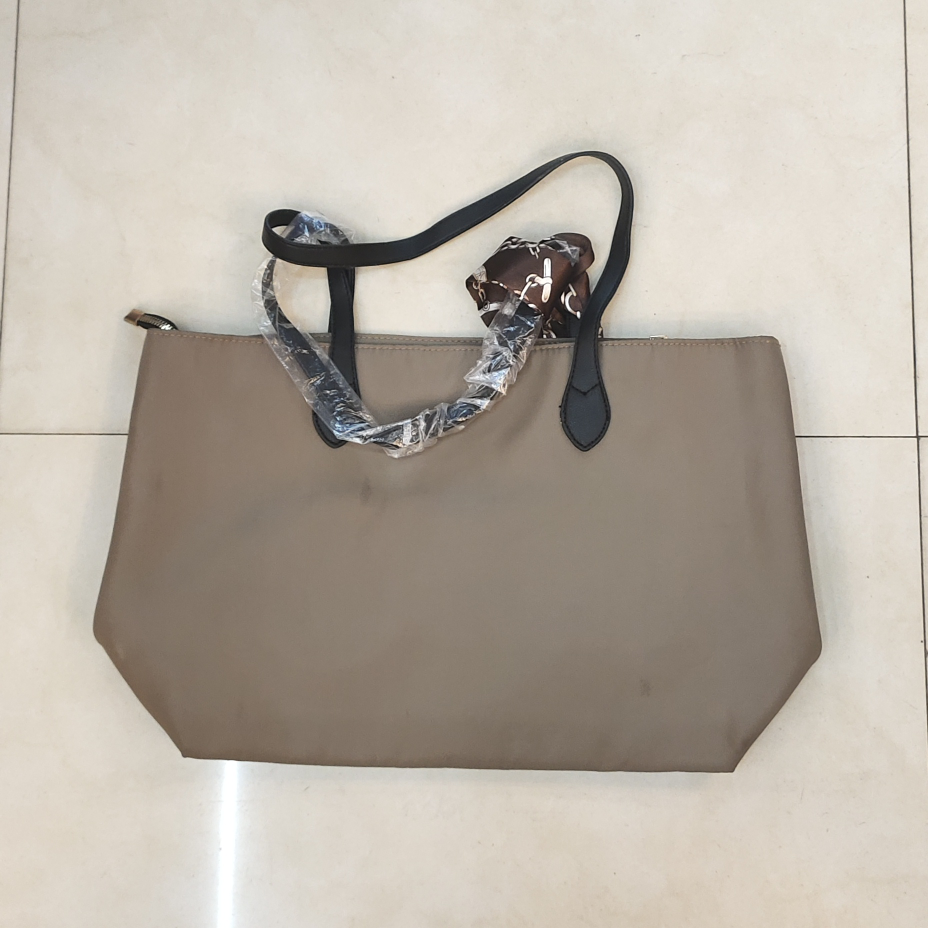 Handbag 8