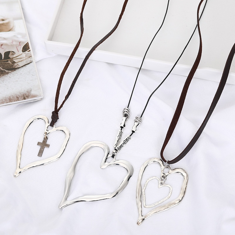 时尚休闲潮流十字架桃心合金皮项链