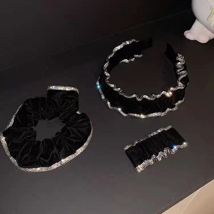 Double row drill leather fold scrunchie thumbnail