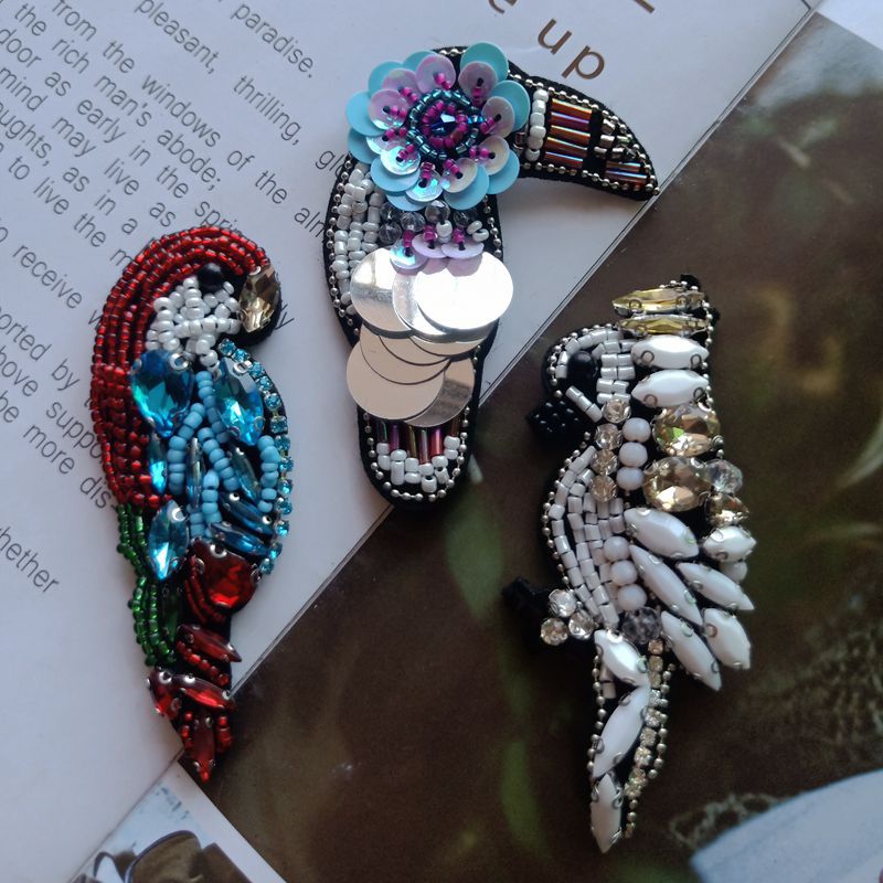 Wholesale of new colored diamond sequin woodpecker hand-stitched beaded fabric patchwork clothing accessories detail image 4