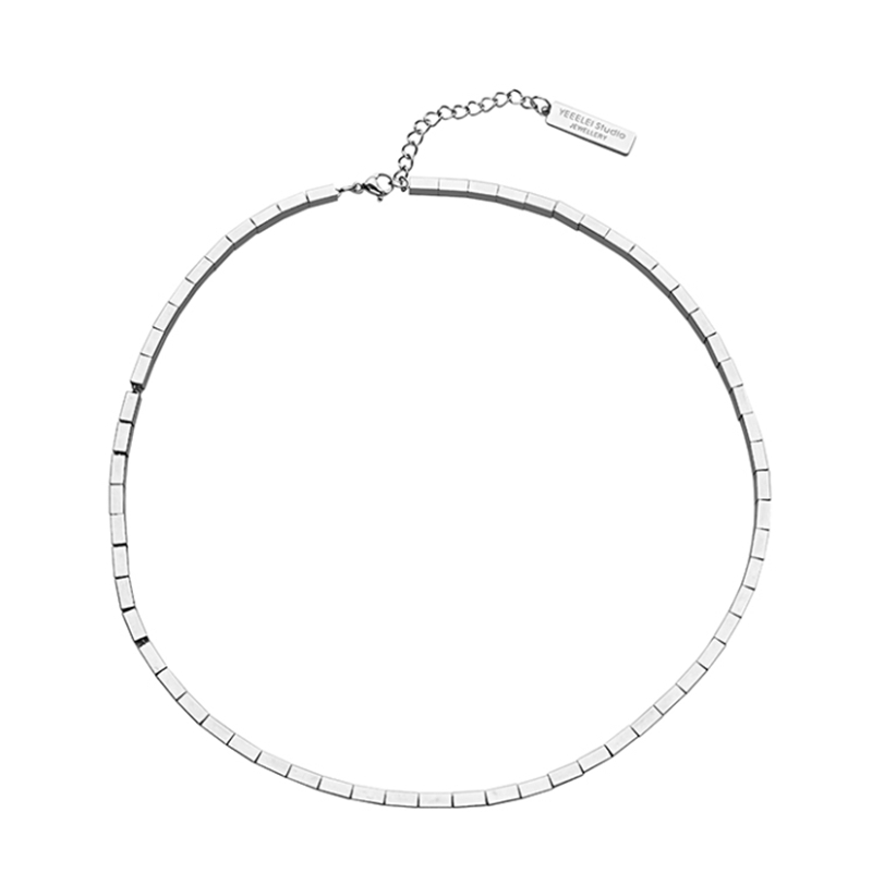 Fashion necklace Female Summer Casual Niche 2021 new on the new non-fading Hip Hop punk T-shirt accessory casual necklace 80