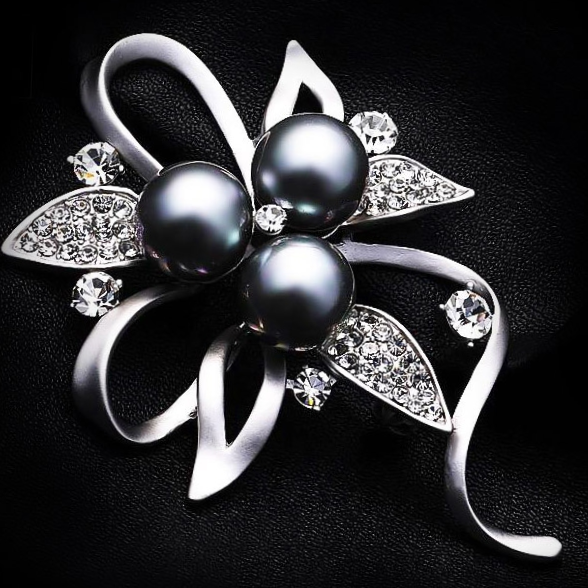 Brooch 2001