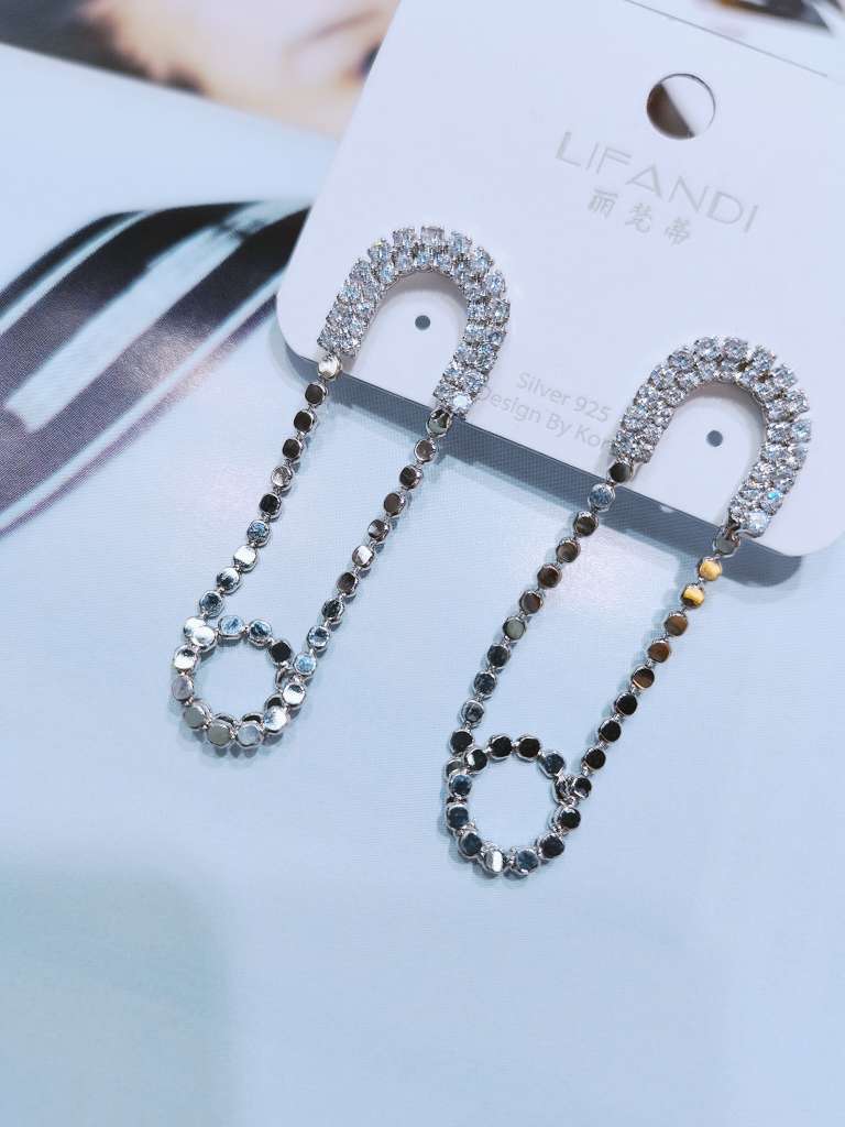 韩国新款链条耳环简约设计感亮片耳钉女法式复古网红耳饰s925银针细节图