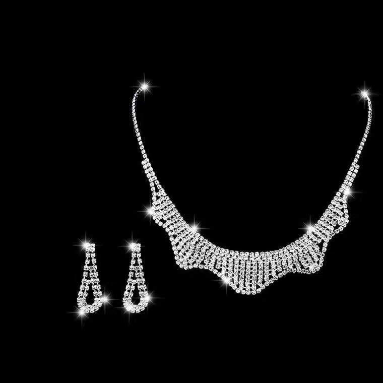 Bridal rhinestone necklace European and American crystal jewelry wedding accessories jewelry set