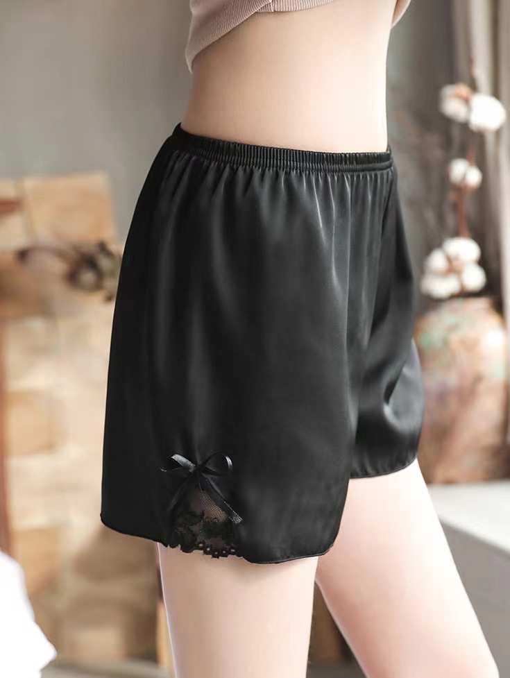 Korean Lace Safety Pants Woman

Color: Black White undefined