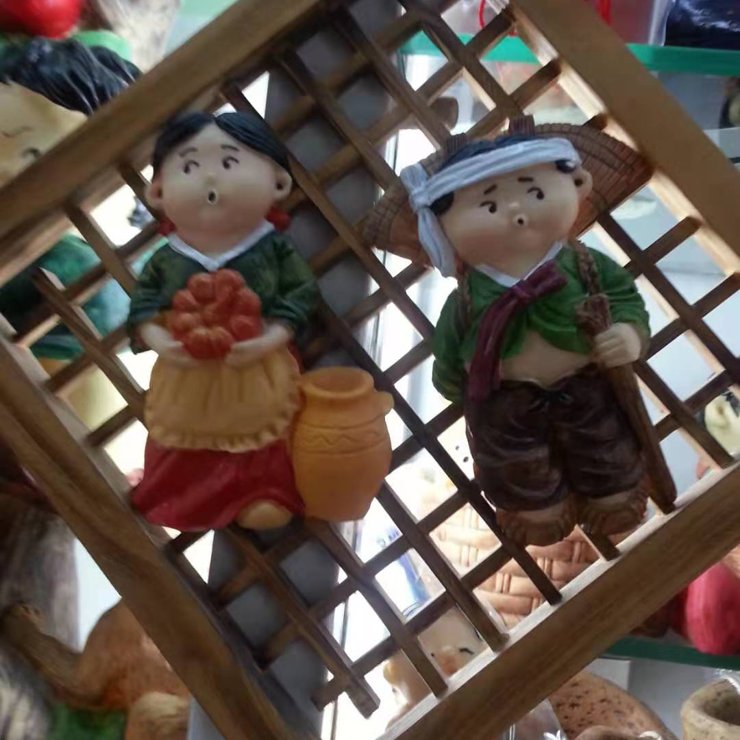 040宇宙韩国树脂工艺品摆件，挂件，韩国胸针，韩国包