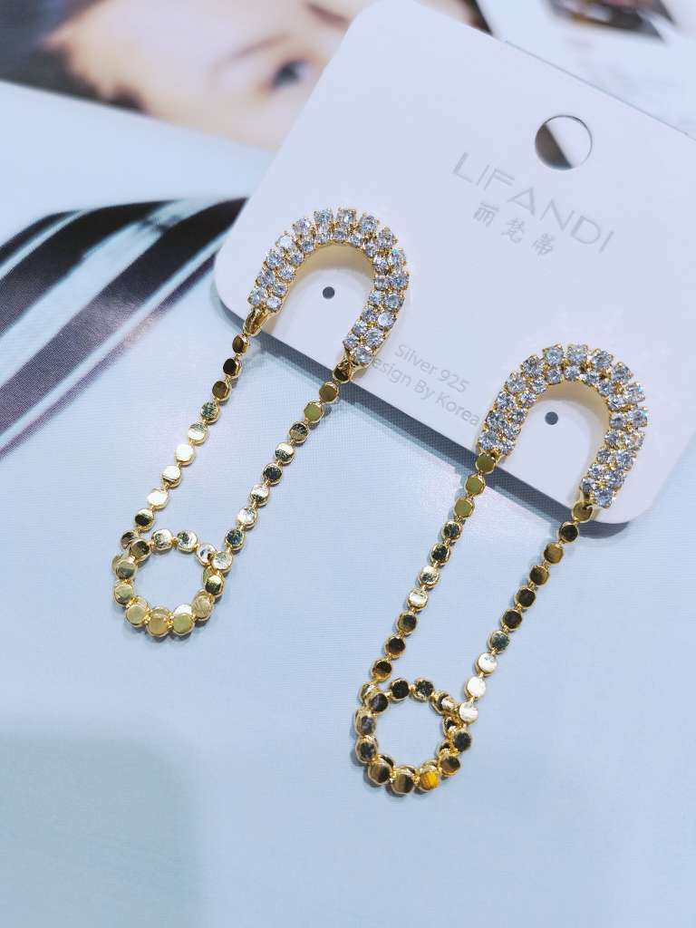 韩国新款链条耳环简约设计感亮片耳钉女法式复古网红耳饰s925银针产品图